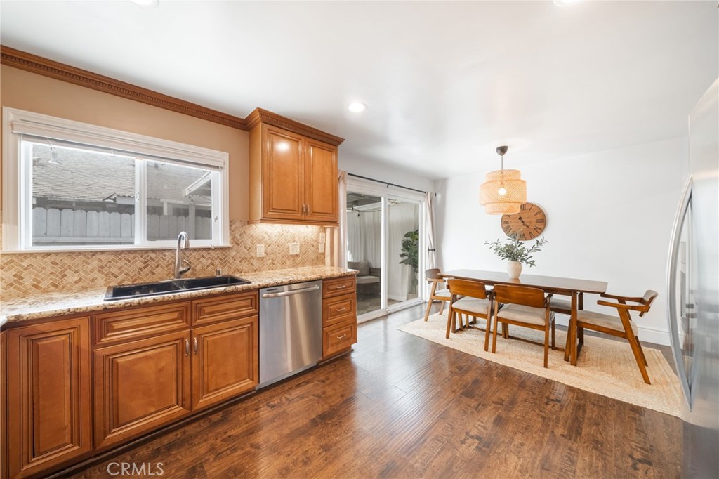 303 N Acacia Avenue A, Fullerton CA 92831 - photo 12