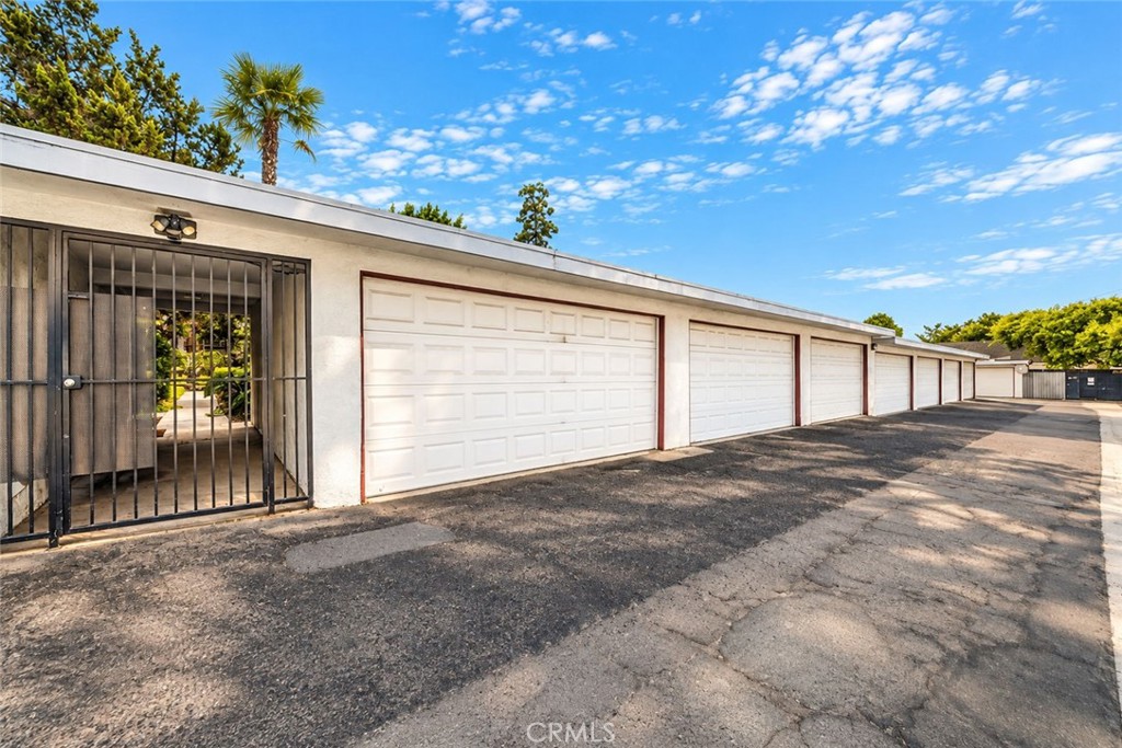 2 car detached garage - 303 N Acacia Avenue A, Fullerton CA 92831 - photo 28