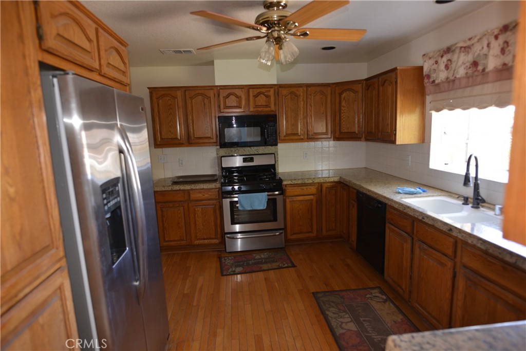 3061 Madison, Fullerton CA 92831 - photo 9