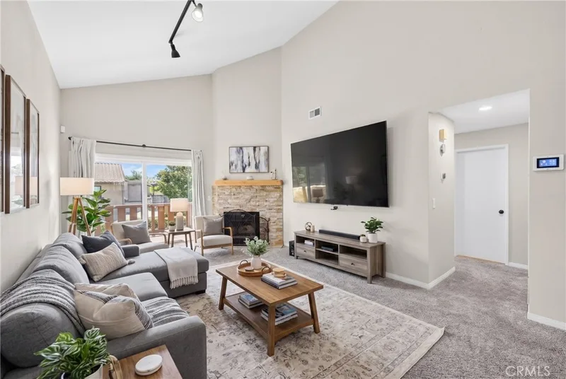 3069 Brea Boulevard 10, Fullerton