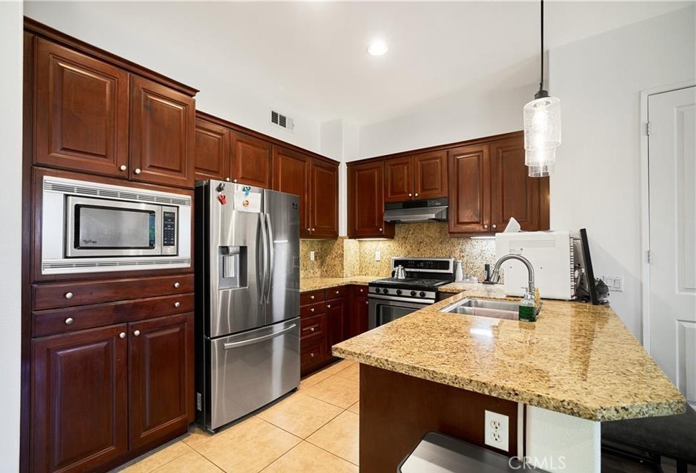 309 Metro Court, Fullerton CA 92832 - photo 2