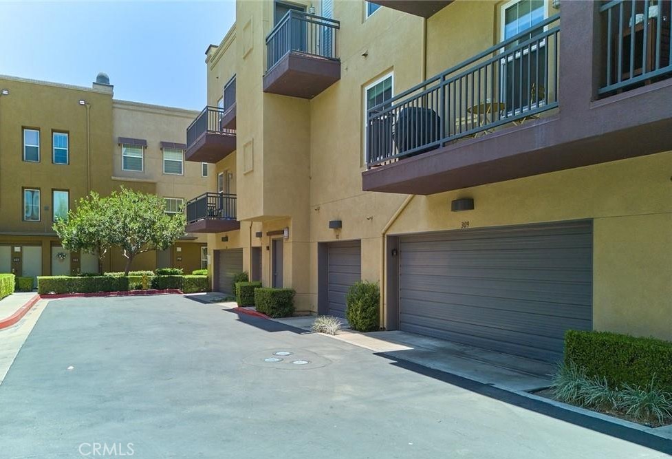 309 Metro Court, Fullerton CA 92832 - photo 28