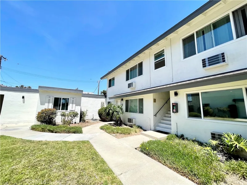 3175 Quartz Lane 5, Fullerton, CA 92831
