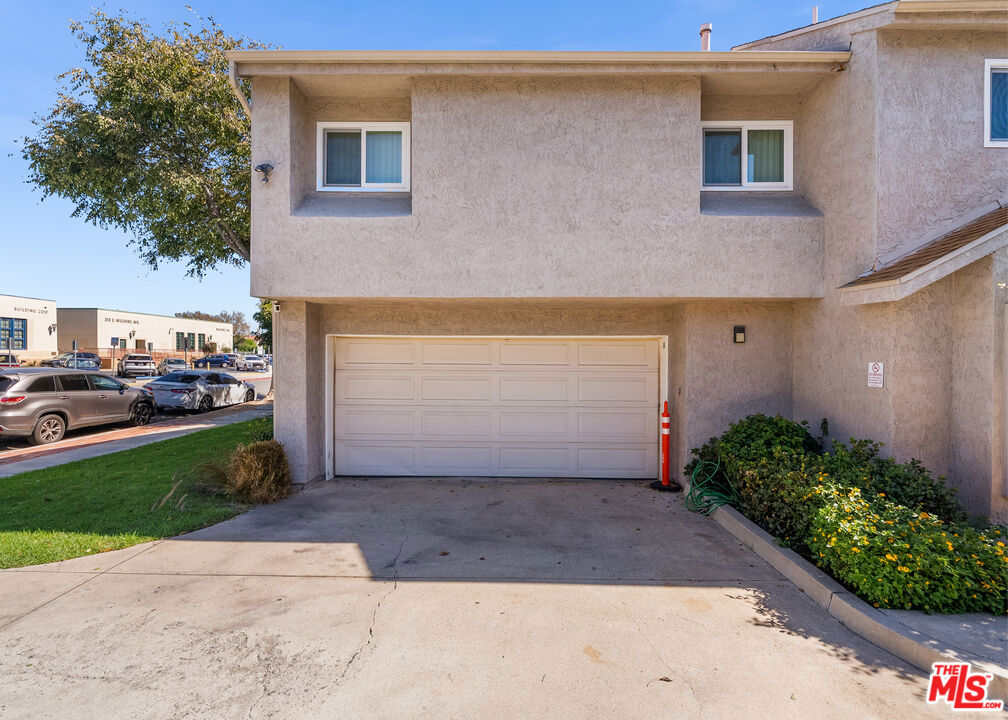 318 E Wilshire Avenue, Fullerton CA 92832 - photo 5