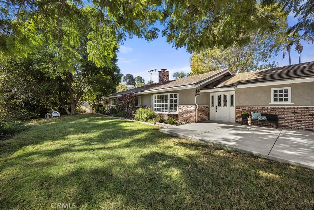 3201 Lakeknoll Drive, Fullerton CA 92835 - photo 4