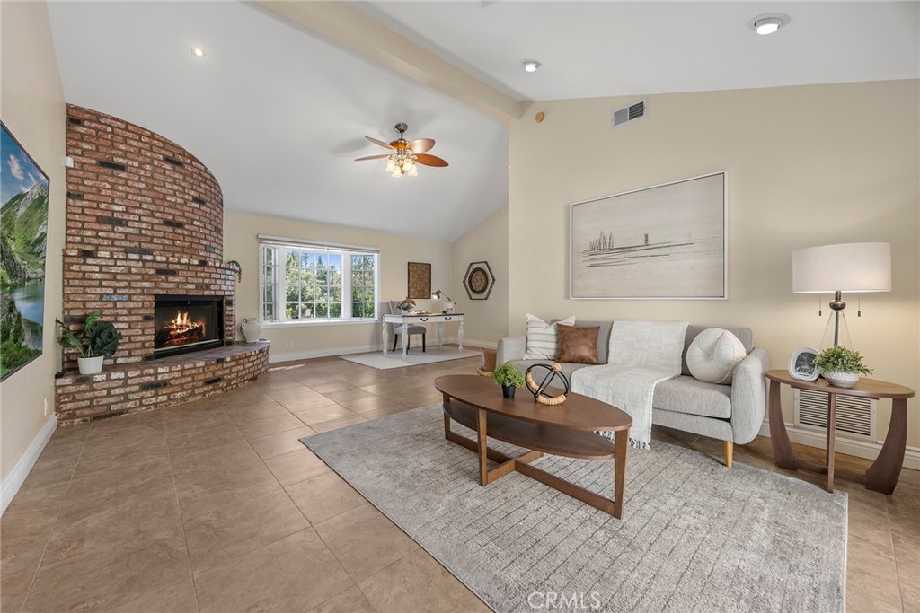 3201 Lakeknoll Drive, Fullerton CA 92835 - photo 17