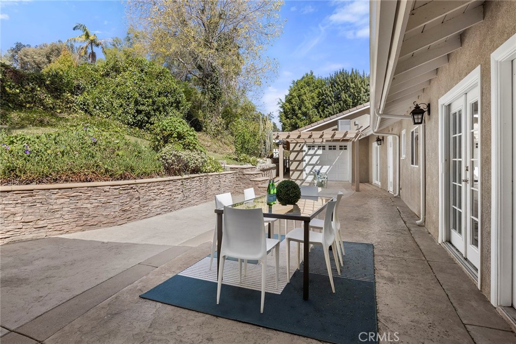 3201 Lakeknoll Drive, Fullerton CA 92835 - photo 30