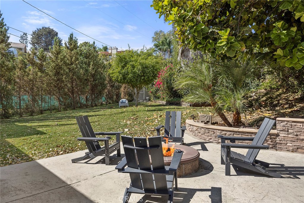 3201 Lakeknoll Drive, Fullerton CA 92835 - photo 32