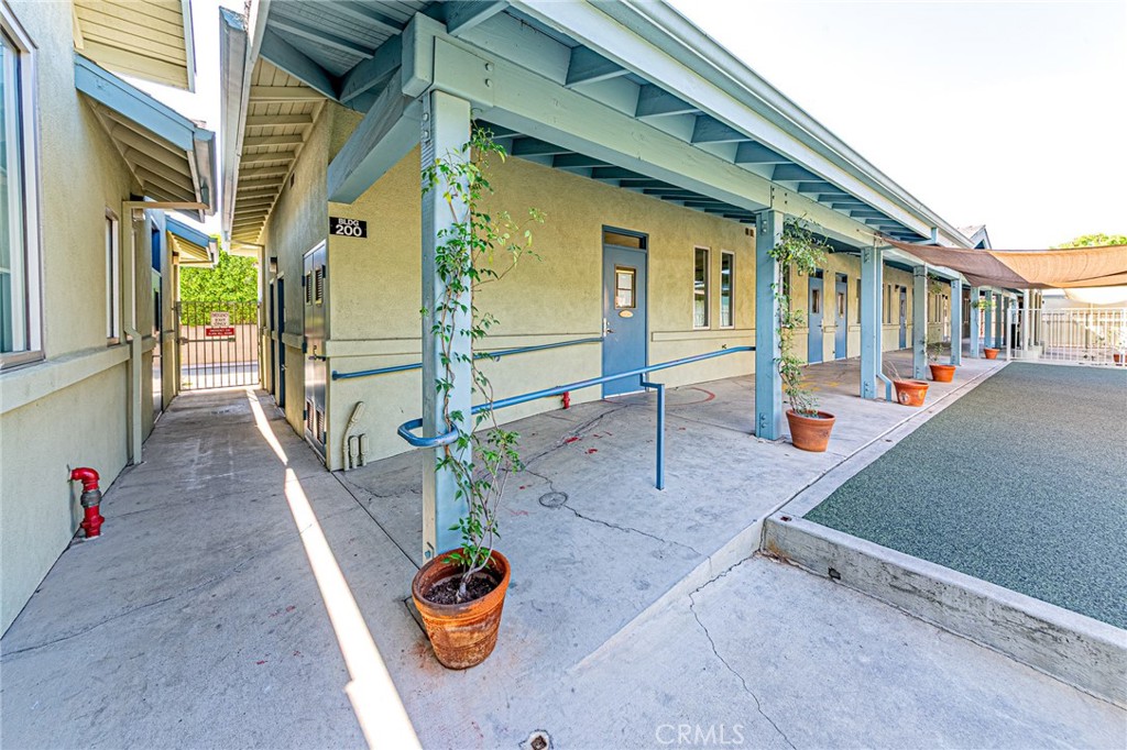 3401 N Harbor, Fullerton CA 92835 - photo 9