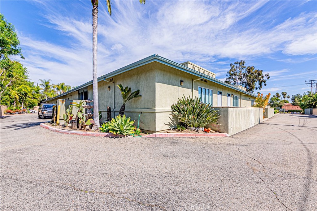 3401 N Harbor, Fullerton CA 92835 - photo 48