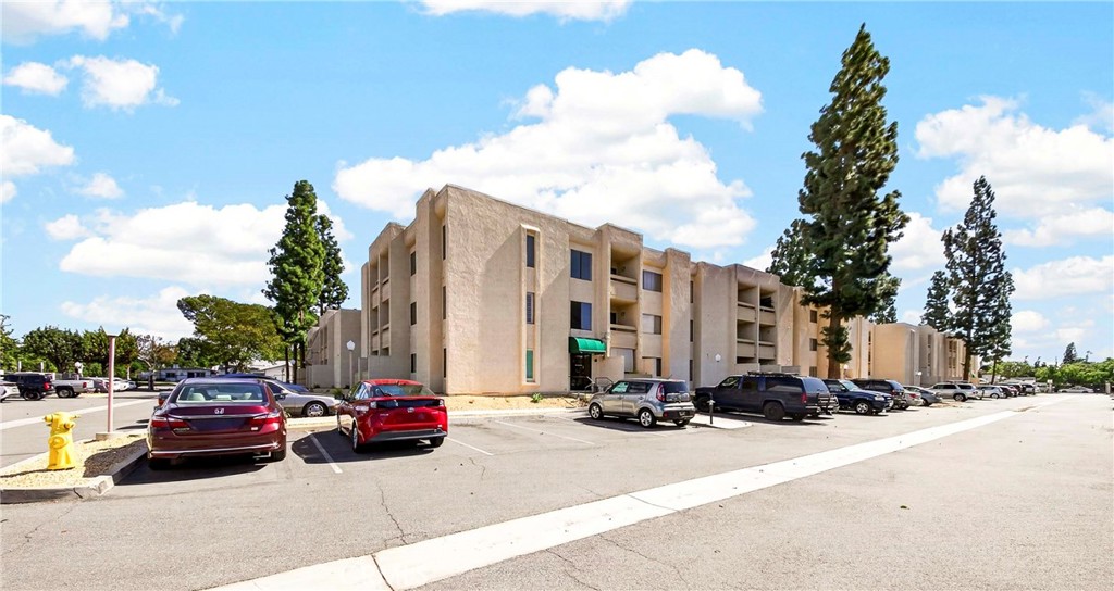 Community Entrance - 351 N Ford Avenue 221, Fullerton CA 92832 - photo 41