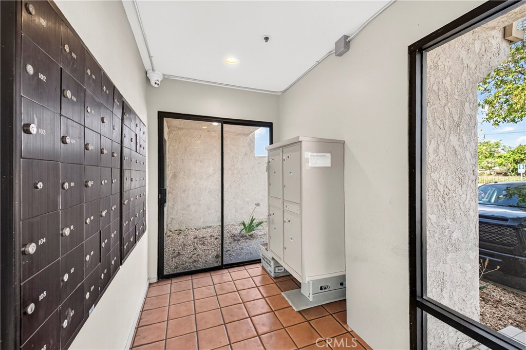 Building Entry - 351 N Ford Avenue 326, Fullerton CA 92832 - photo 25
