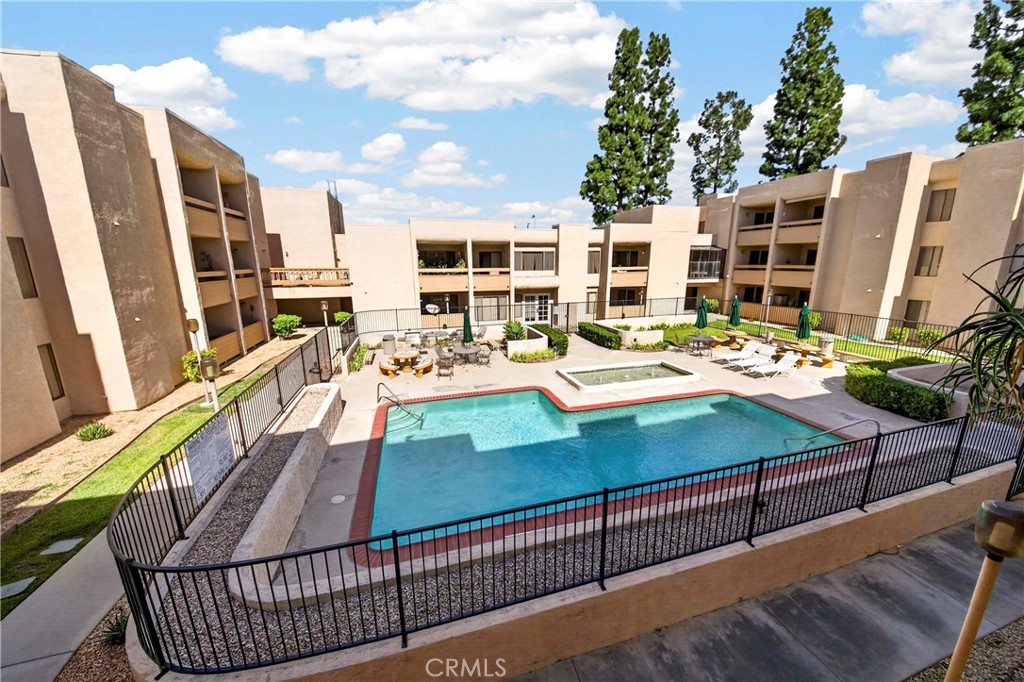 Community Pool - 351 N Ford Avenue 326, Fullerton CA 92832 - photo 28