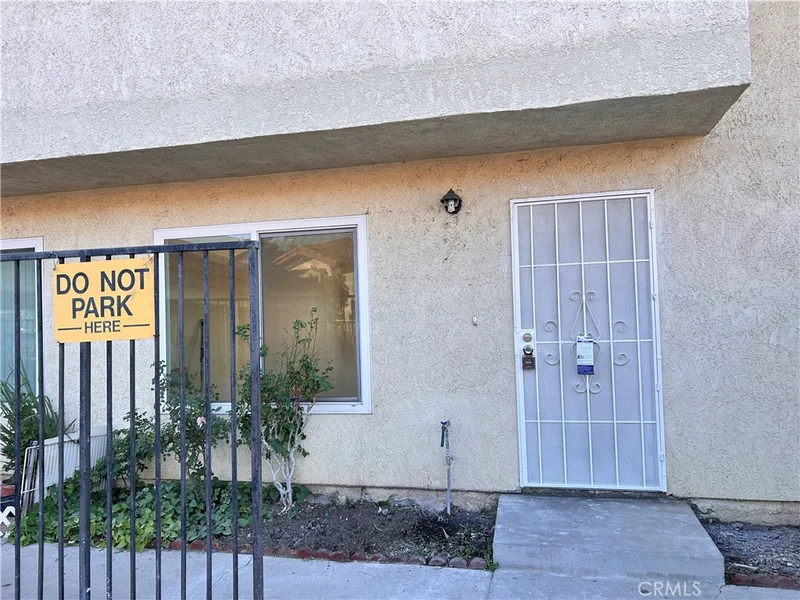 3810 W Valencia D, Fullerton, CA 92833