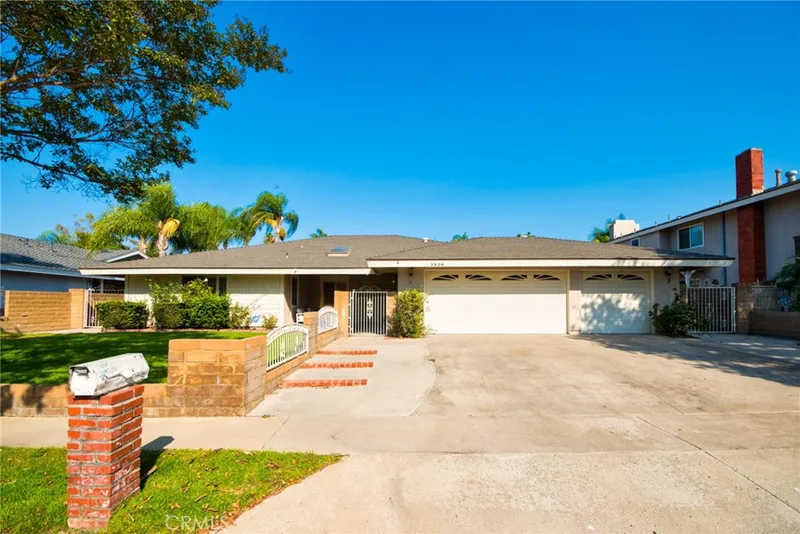 3830 Madonna Dr., Fullerton, CA 92835