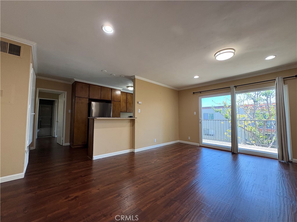 400 N Acacia B35, Fullerton CA 92831 - photo 22