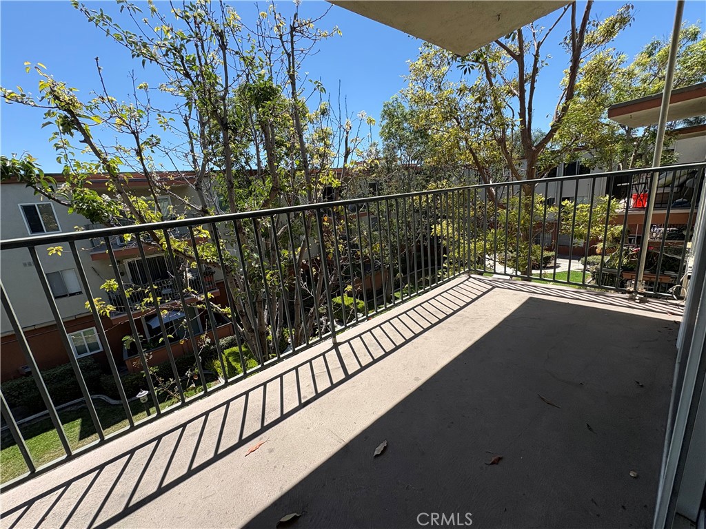 400 N Acacia B35, Fullerton CA 92831 - photo 23