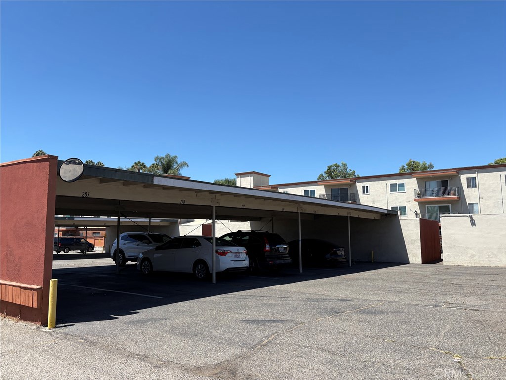 400 N Acacia B35, Fullerton CA 92831 - photo 27