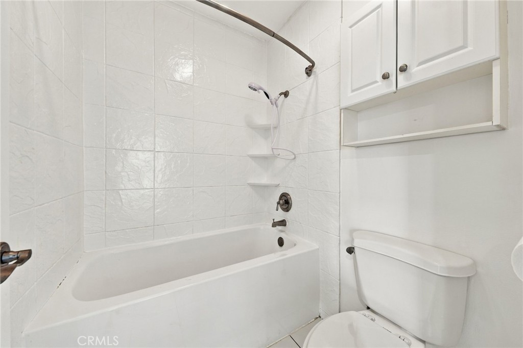 400 N Acacia D34, Fullerton CA 92831 - photo 11