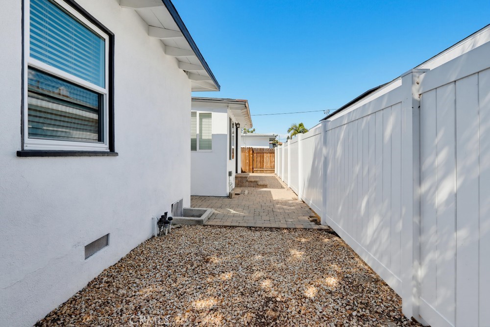 404 N Diana Place, Fullerton CA 92833 - photo 25