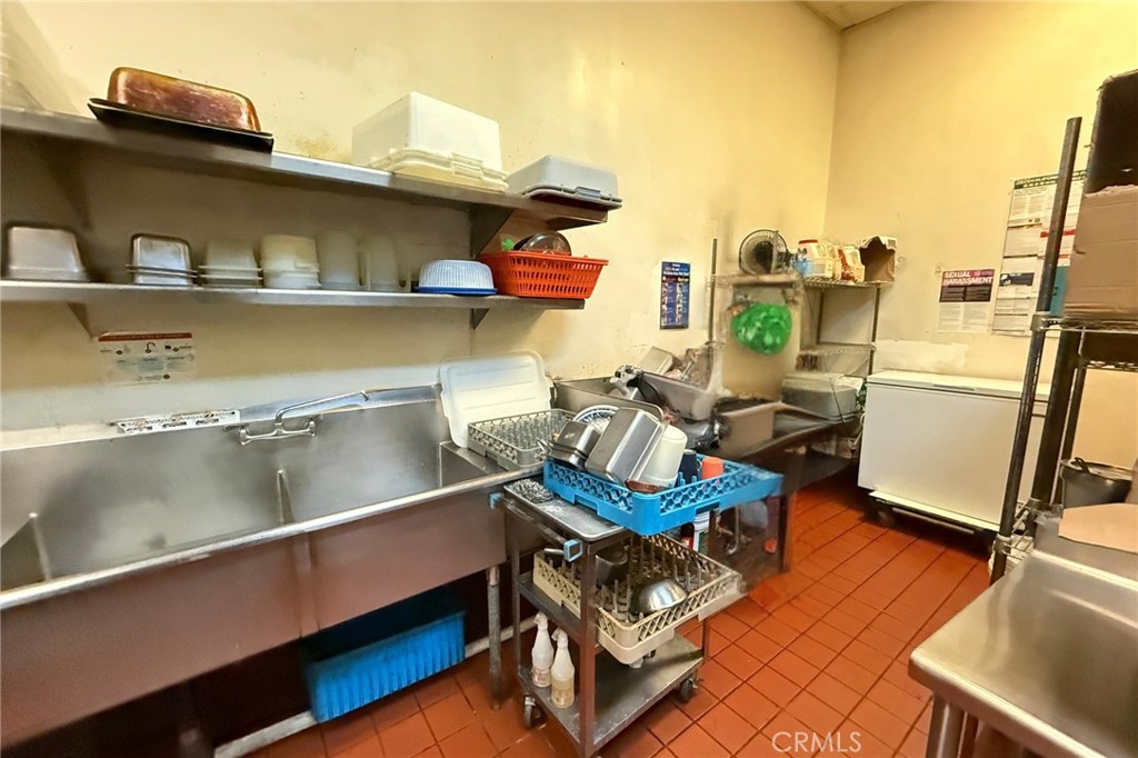 4110 N Harbor Blvd, Fullerton CA 92835 - photo 18