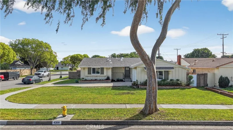 4200 W West, Fullerton, CA 92833
