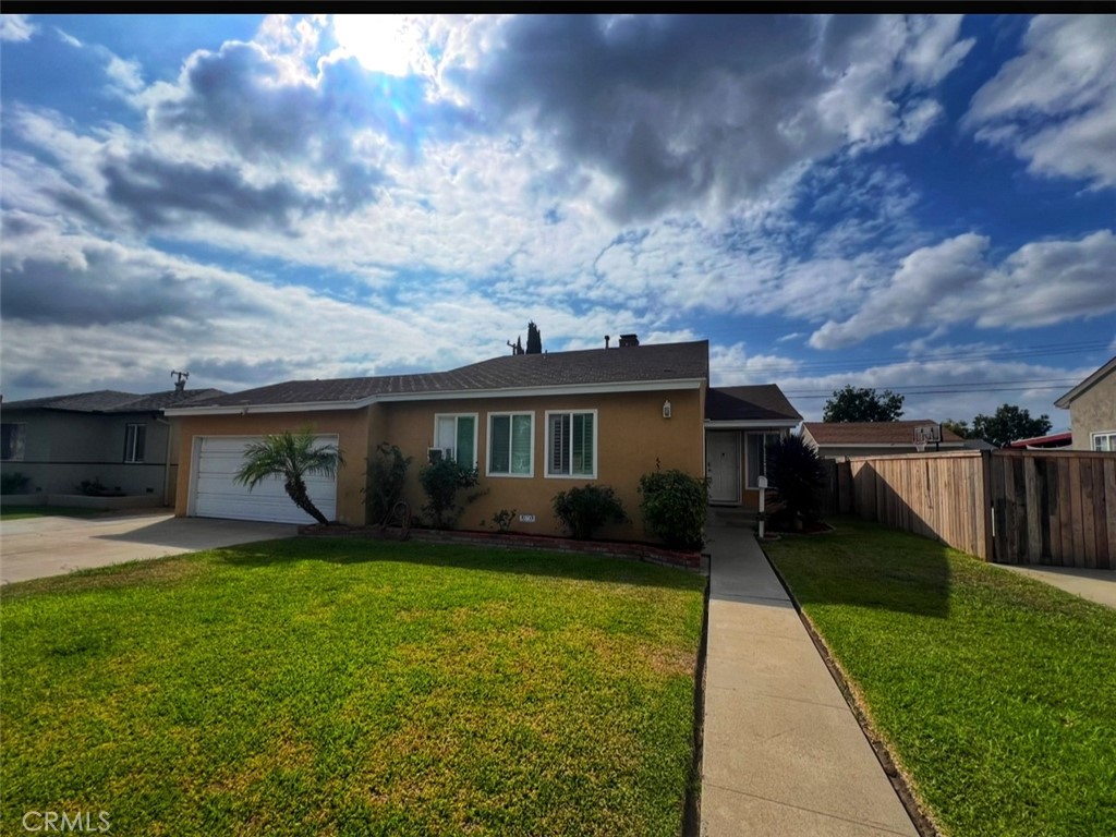 430 W Knepp Avenue, Fullerton CA 92832 - photo 1