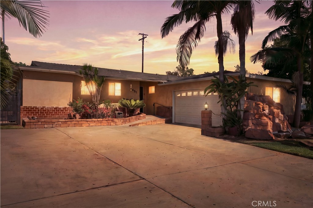 431 E Rosslynn, Fullerton CA 92832 - photo 2