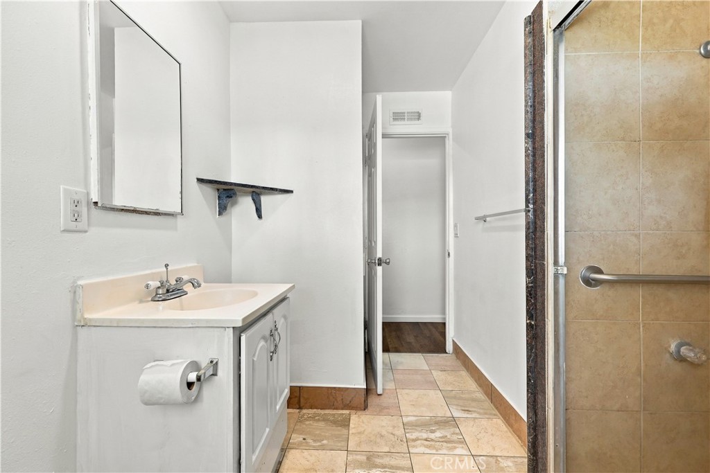 431 E Rosslynn, Fullerton CA 92832 - photo 17