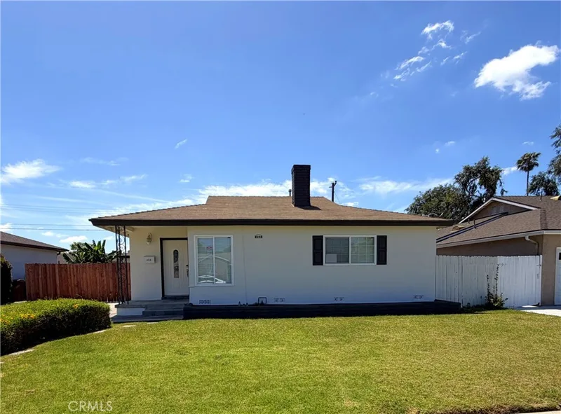 460 W Knepp Avenue, Fullerton, CA 92832