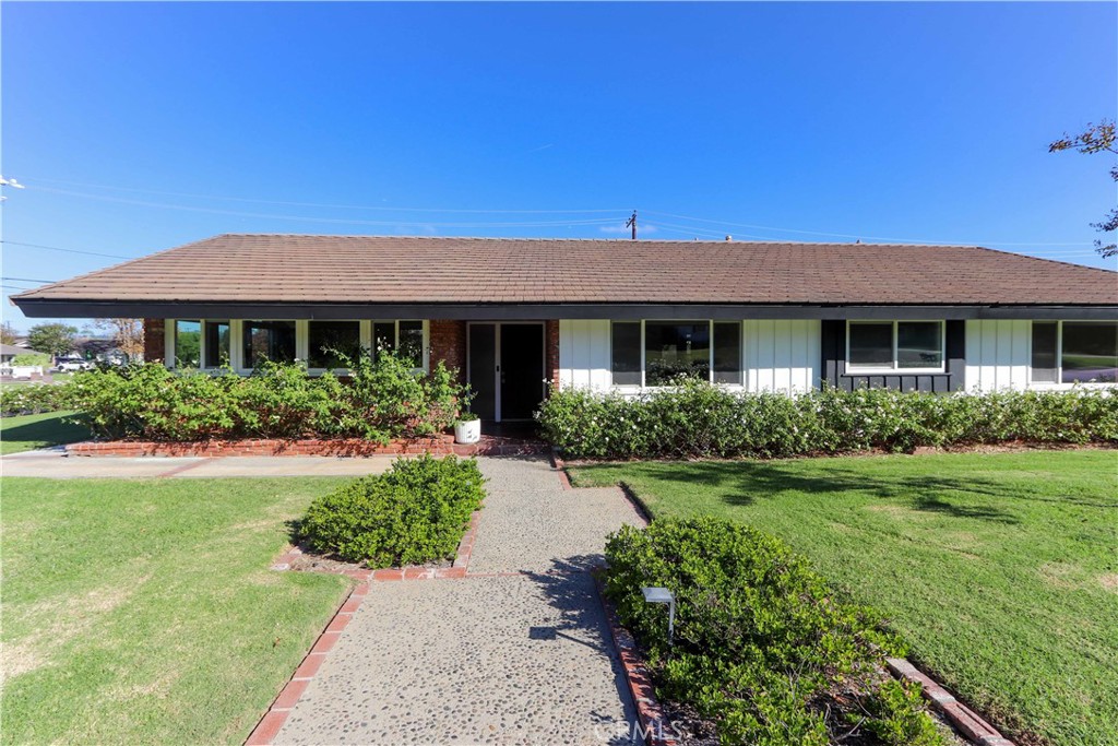 501 E Sunny Hills Road, Fullerton CA 92835 - photo 6