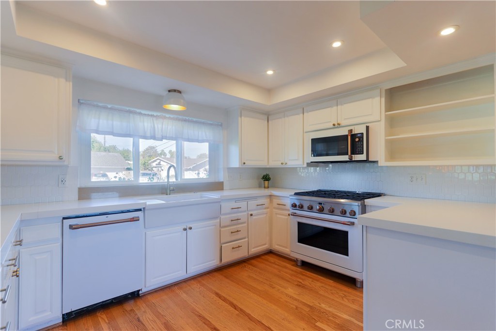 501 E Sunny Hills Road, Fullerton CA 92835 - photo 17