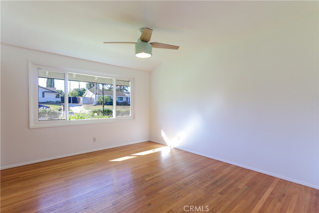 br 1 - 501 E Sunny Hills Road, Fullerton CA 92835 - photo 31