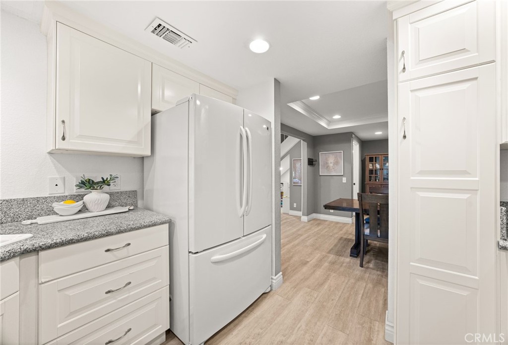 Kitchen - 512 Quiet Brook Circle 188, Fullerton CA 92831 - photo 14