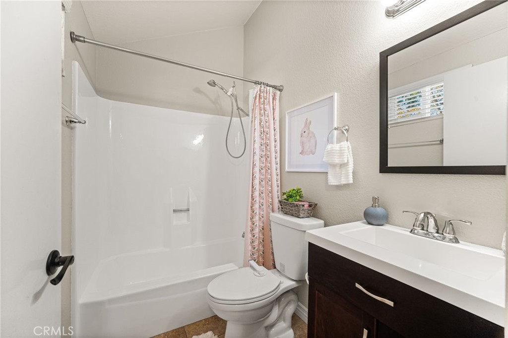 Bedroom 2 En-Suite Bathroom - 512 Quiet Brook Circle 188, Fullerton CA 92831 - photo 25