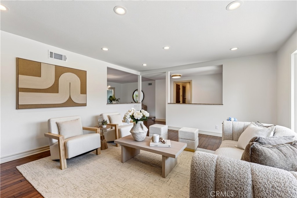 527 N Lincoln Avenue, Fullerton CA 92831 - photo 6