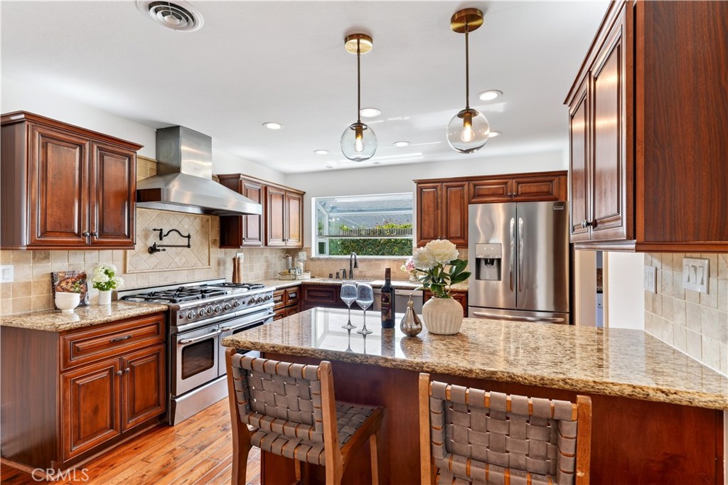 527 N Lincoln Avenue, Fullerton CA 92831 - photo 8