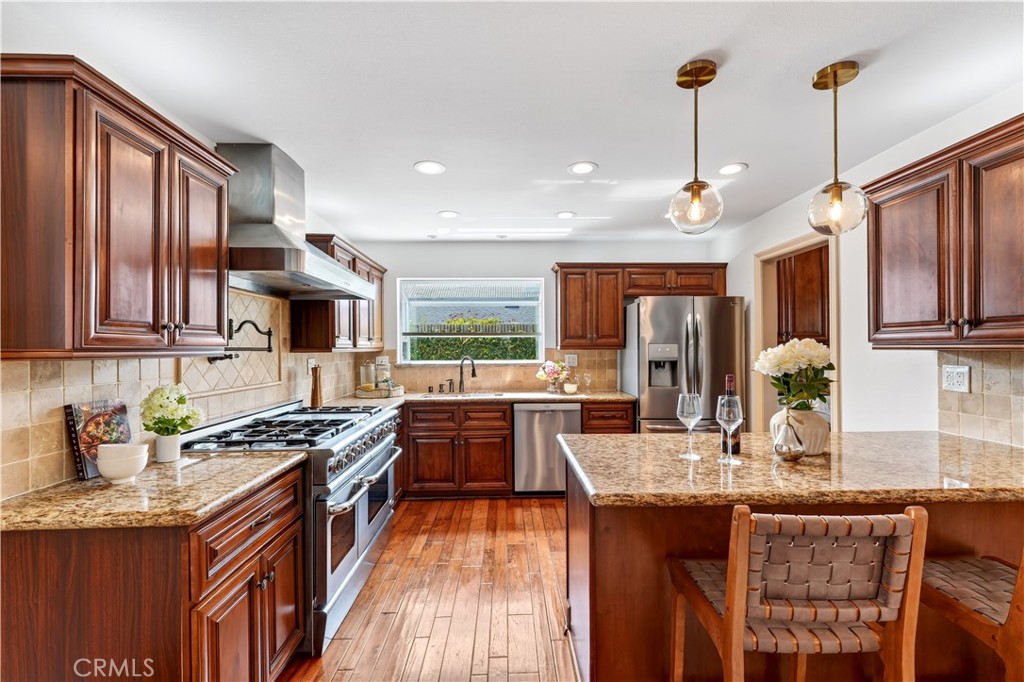 527 N Lincoln Avenue, Fullerton CA 92831 - photo 9