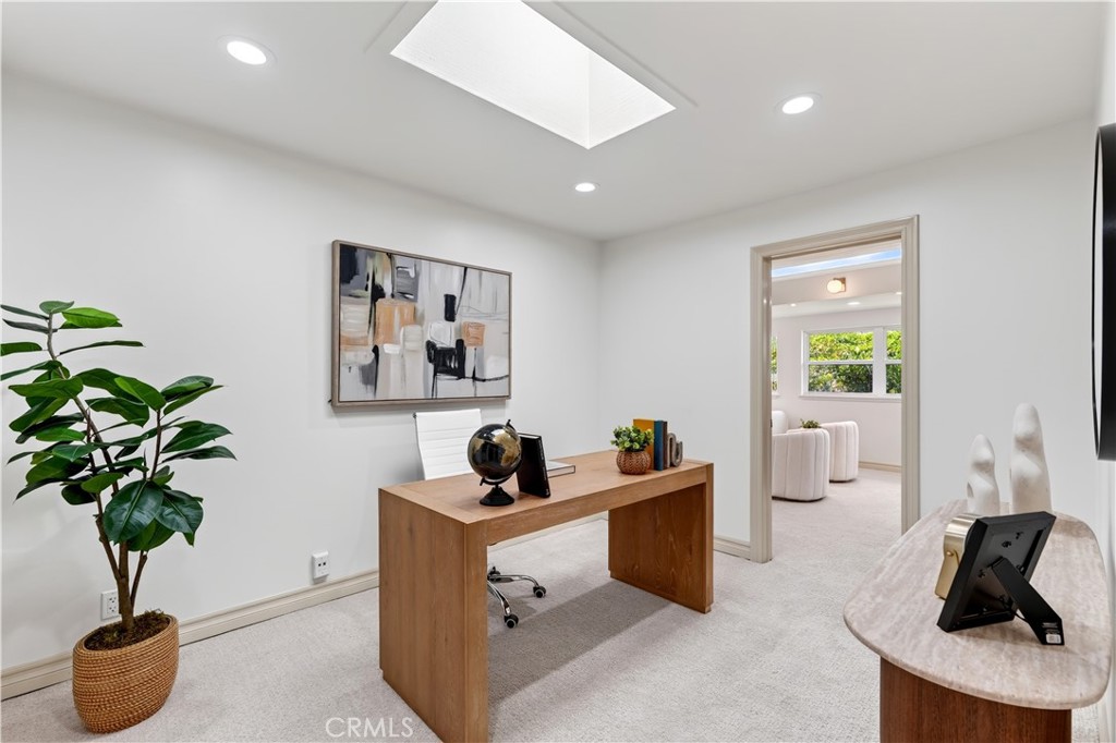 527 N Lincoln Avenue, Fullerton CA 92831 - photo 23