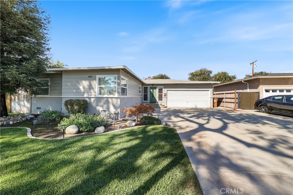 Front of home - 529 N Yale Avenue, Fullerton CA 92831 - photo 1
