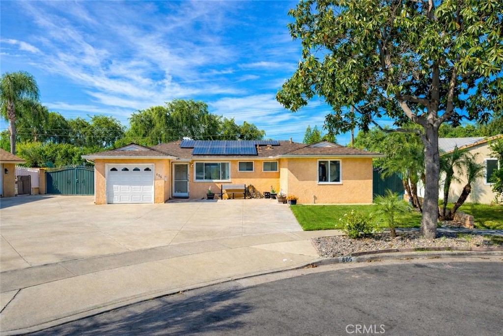 605 Juniper Avenue, Fullerton CA 92833 - photo 1