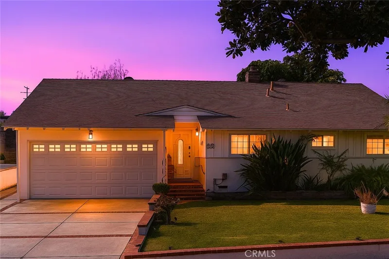 607 S Roosevelt Avenue, Fullerton, CA 92832