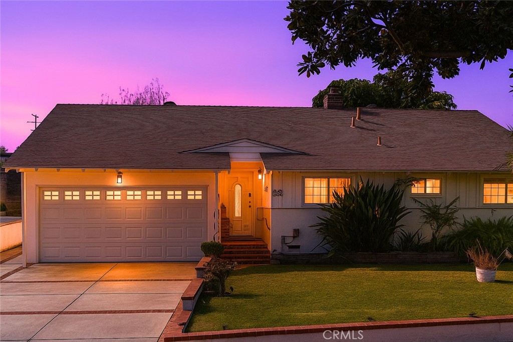 Front View - 607 S Roosevelt Avenue, Fullerton CA 92832 - photo 1