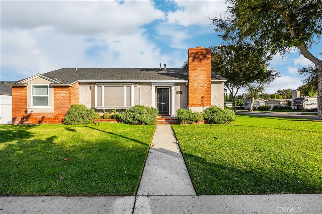 618 S Lee, Fullerton CA 92833 - photo 1