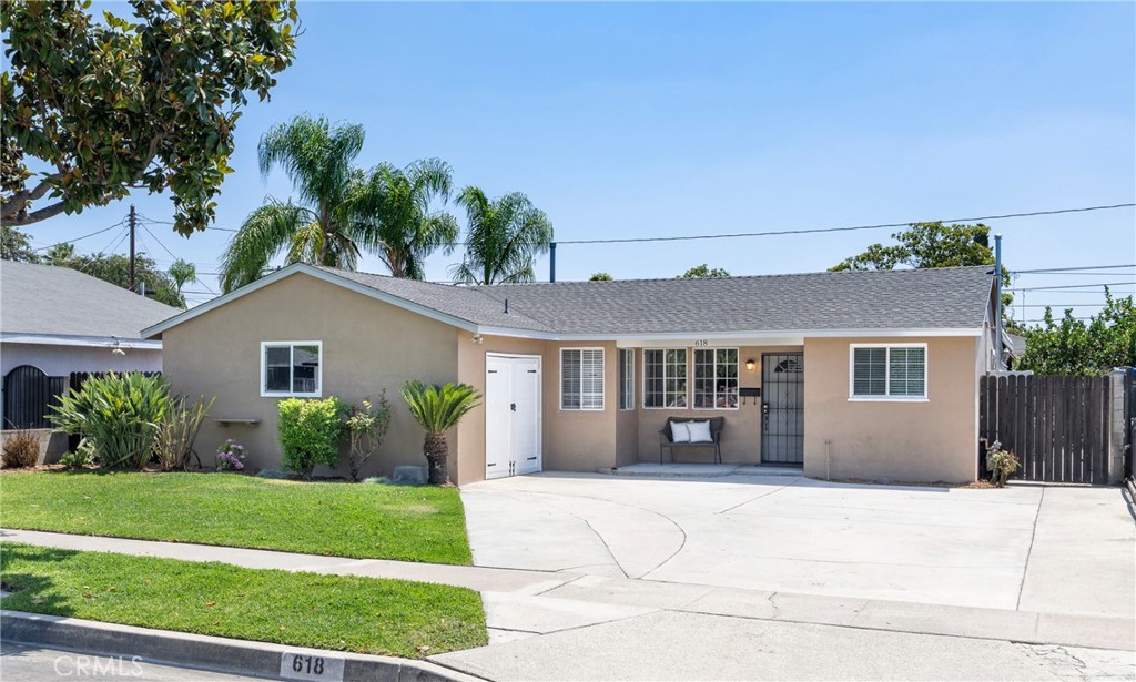 618 S Pine Drive, Fullerton CA 92833 - photo 1