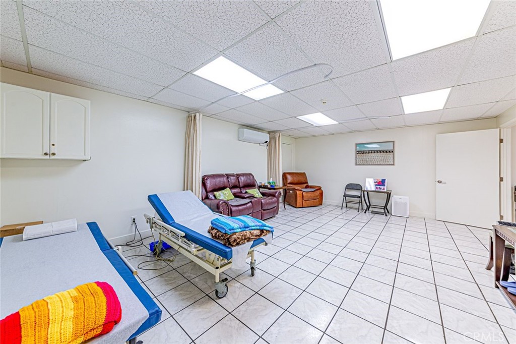 Treatment room with ductless​​‌​​​​‌​​‌‌​​‌‌​​‌‌​​‌​​​‌‌​‌​​​​‌‌​‌​​ A/C - 626 W Commonwealth Avenue, Fullerton CA 92832 - photo 13