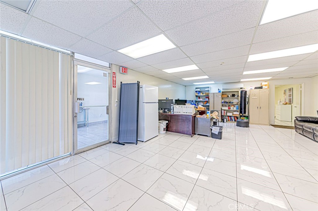 Open office area with ductless A/C - 626 W Commonwealth Avenue, Fullerton CA 92832 - photo 16
