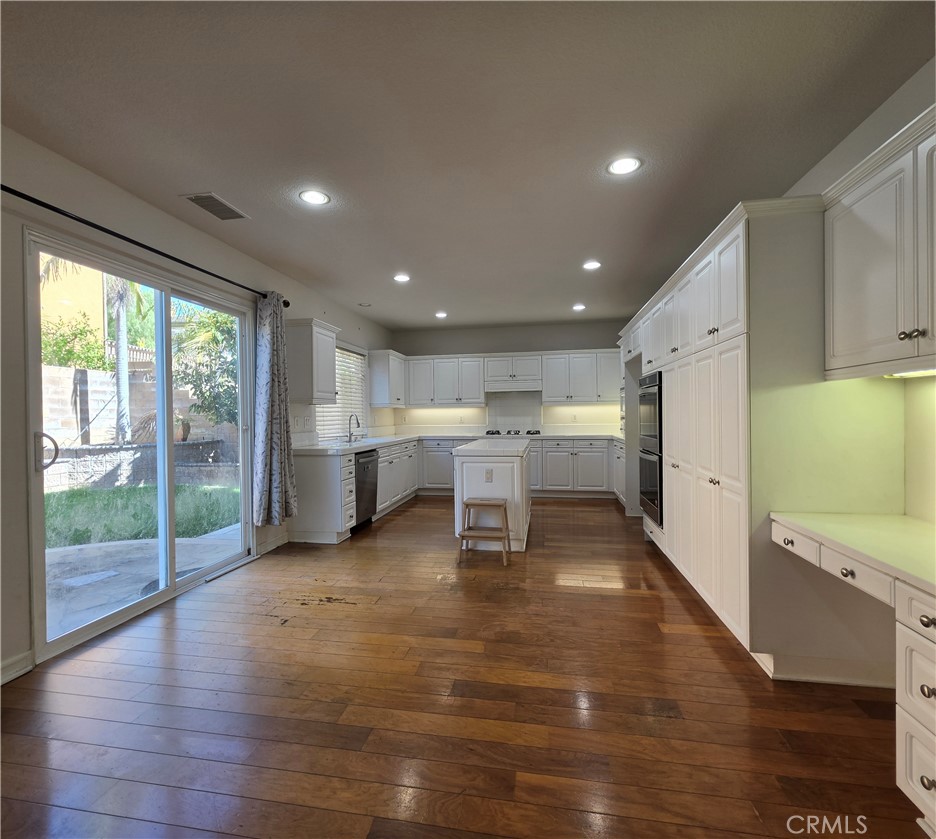 629 Oak Tree Street, Fullerton CA 92835 - photo 6