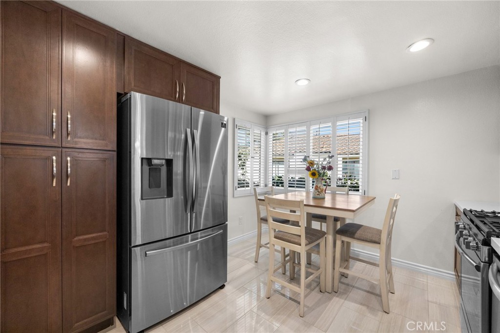 630 Brookline, Fullerton CA 92835 - photo 12