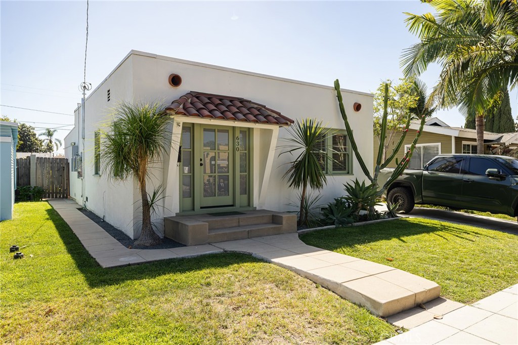 Front view - 630 W Wilshire, Fullerton CA 92832 - photo 2